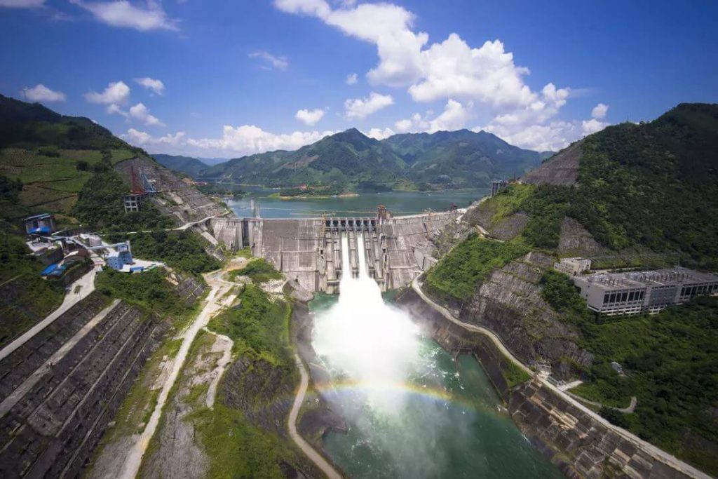 Longtan hydropower plant and dam